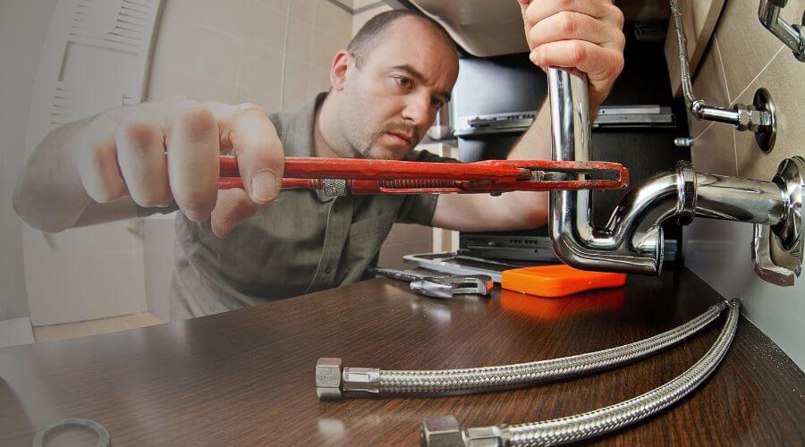 Expert burst pipe repair services in Yellow Jacket, CO